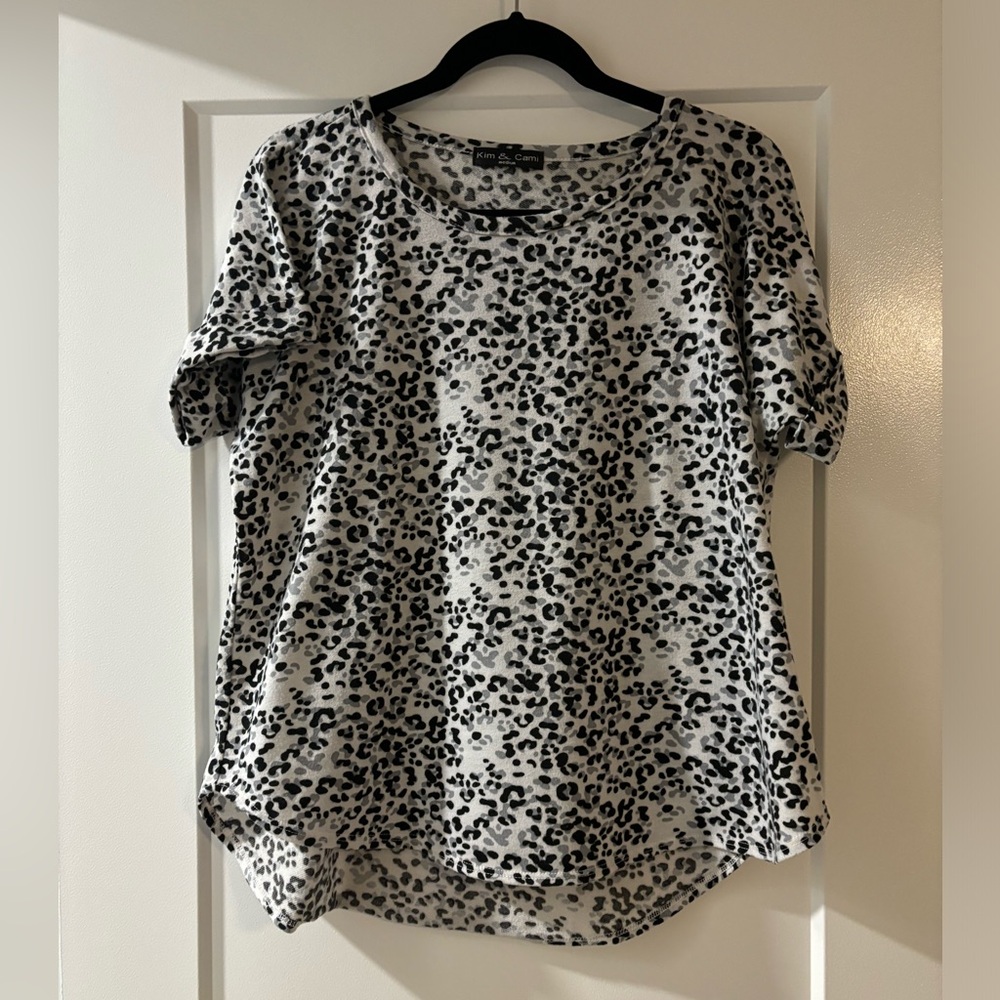 Kim & Cami Animal Print Top